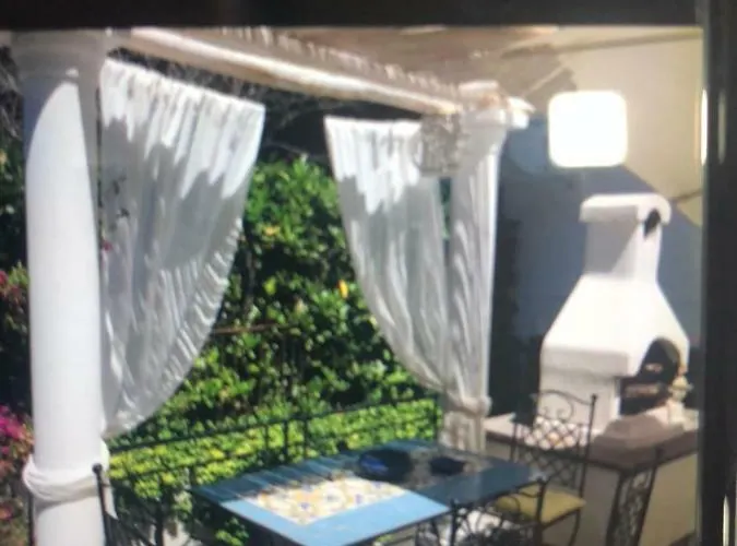 Casa Sofia בית הארחה 3*